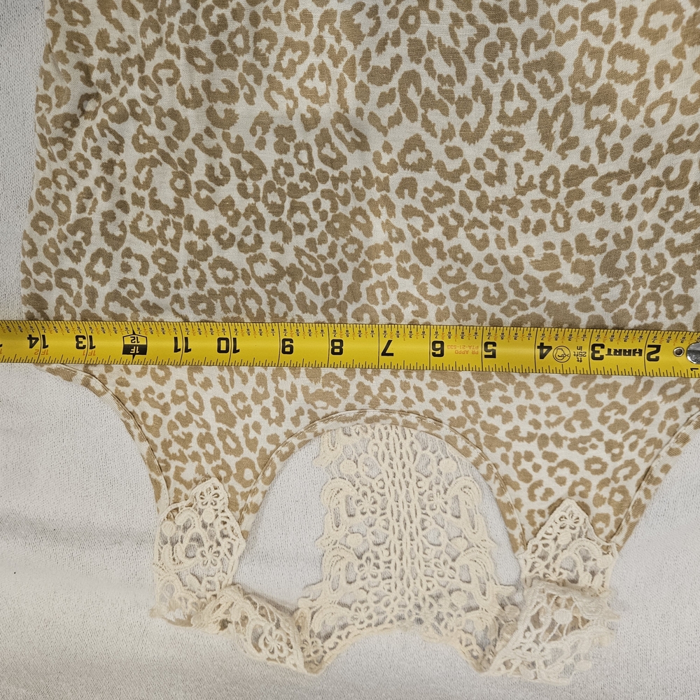 BKE Animal Print Lace Tank Top SZ L - Picture 6 of 8